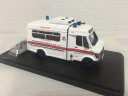 <font color=#0000FF>9200T</font> - 東華三院 310 Ambulance 1/76 scale <font color=#FF0000>熱買中</font>